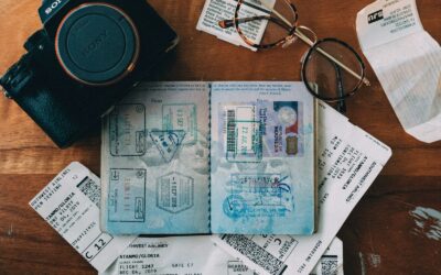 Colombia Investor Visa Thresholds 2026: M and R Visas in Pesos and Dollars